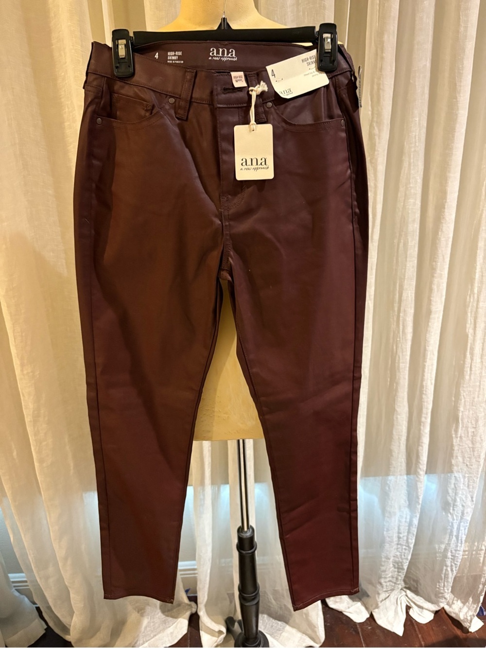 a.n.a Maroon Berry Skinny Jeans - Picture 2 of 4